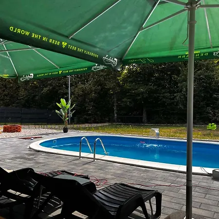 Jerry's Forest Holiday home *